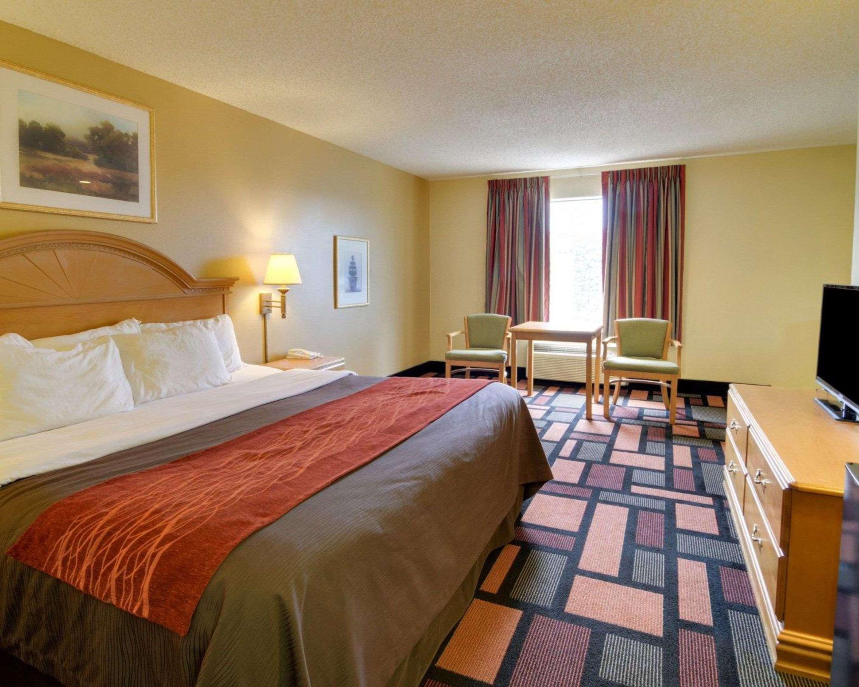 Quality Inn & Suites Malvern Extérieur photo