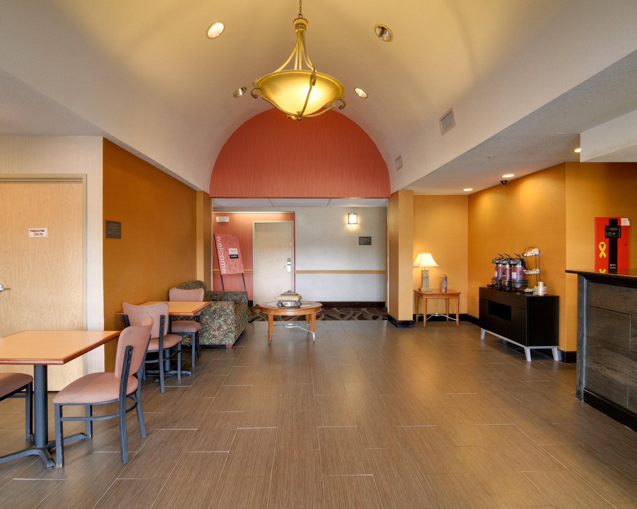 Quality Inn & Suites Malvern Extérieur photo