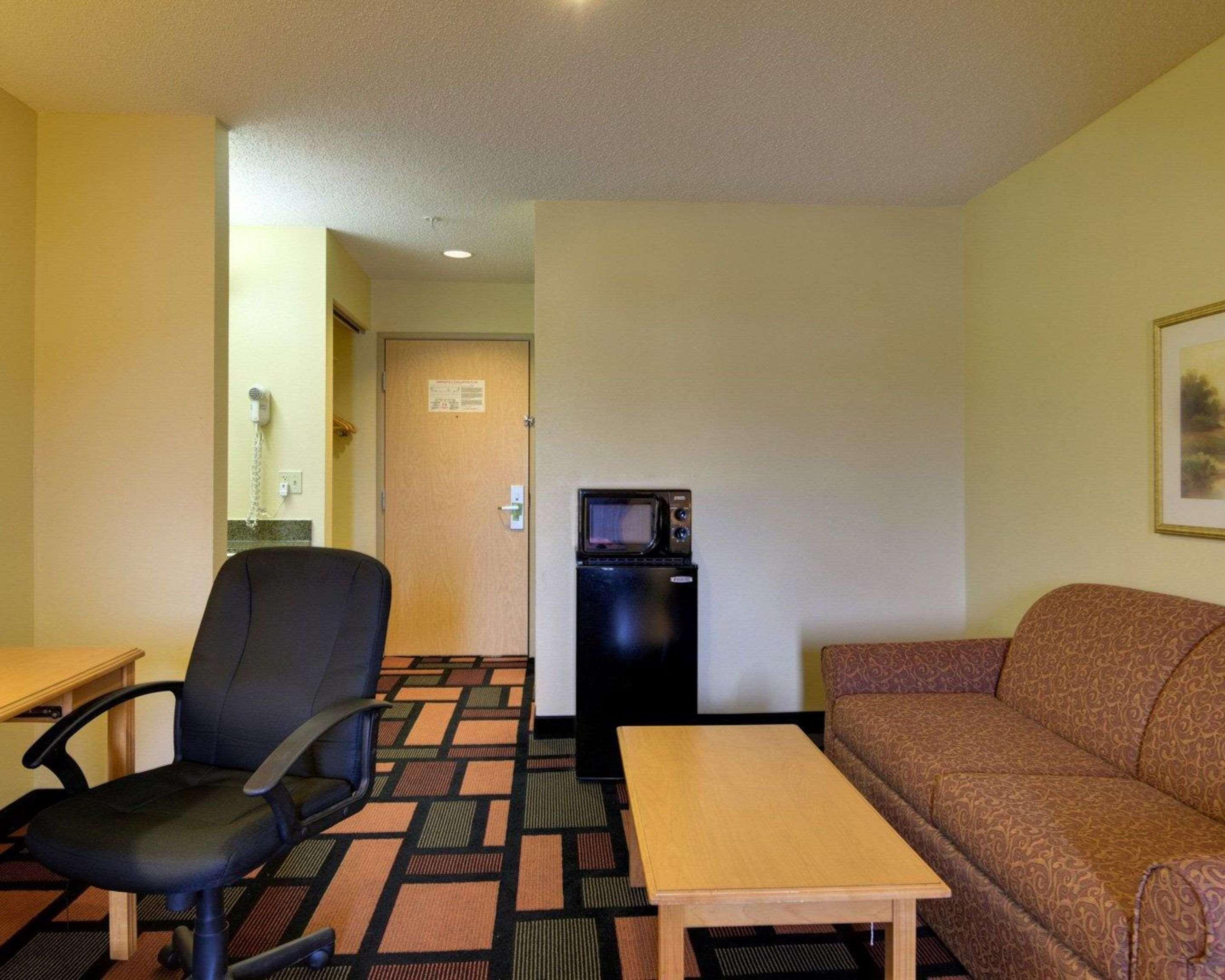 Quality Inn & Suites Malvern Extérieur photo
