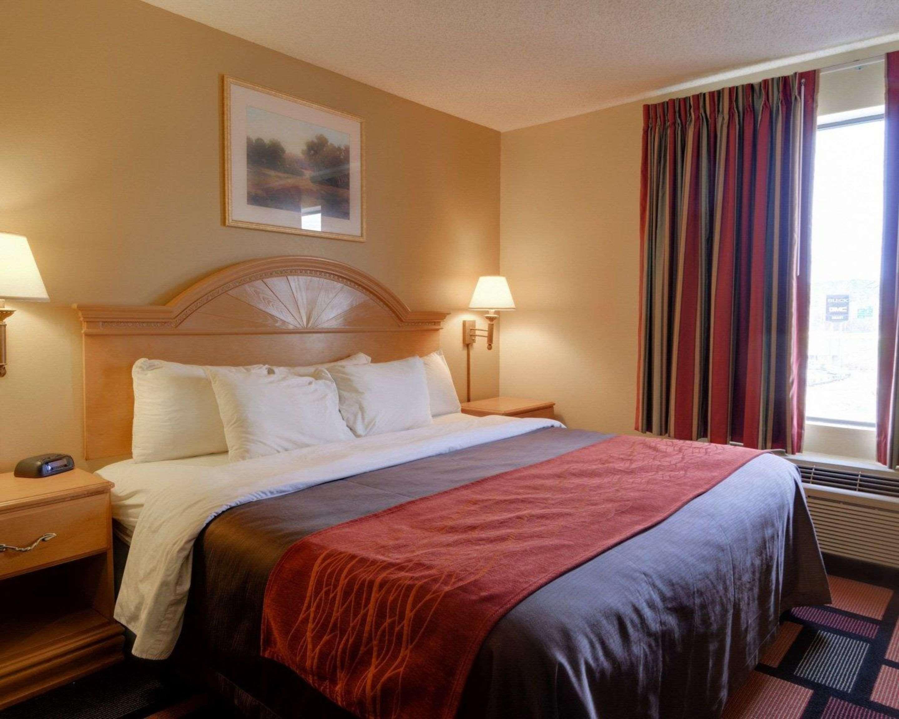 Quality Inn & Suites Malvern Extérieur photo